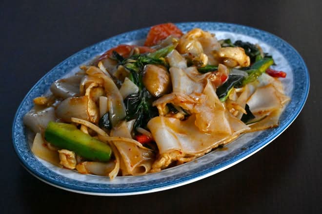 R8 Drunken Noodle (spicy) 泰式辣炒河粉🌶️
